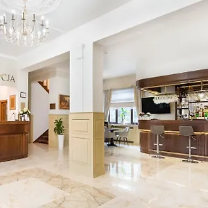 hotel-arkadia-warsaw.warsawhotelspoland.com/